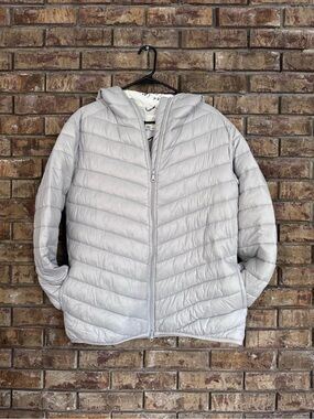 aerie Light Gray Hooded Puffer Jacket